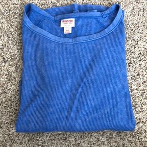 comfy blue long sleeve!